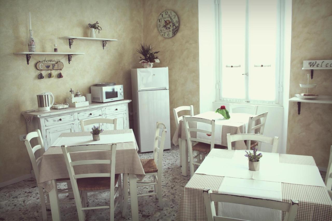 B&B Red House Garlate Luaran gambar