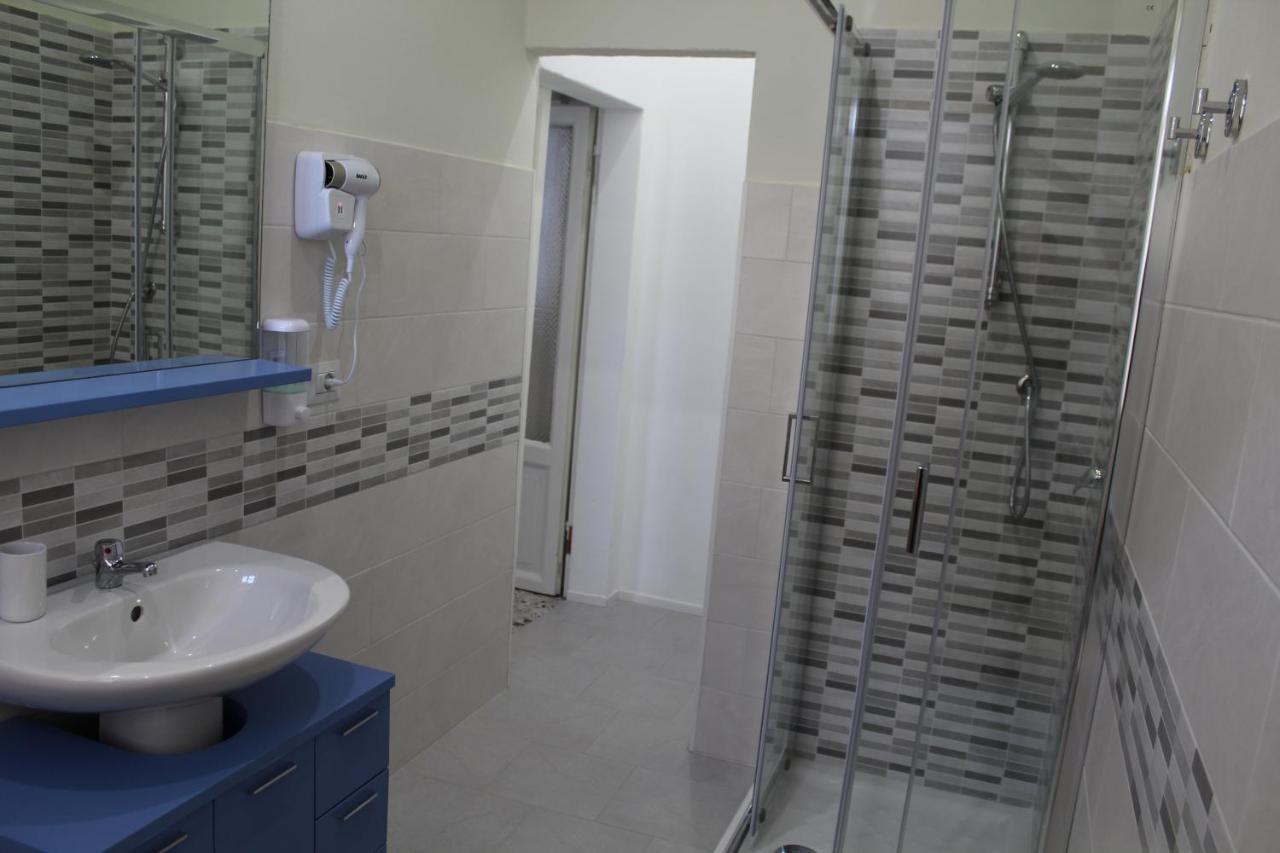 B&B Red House Garlate Luaran gambar