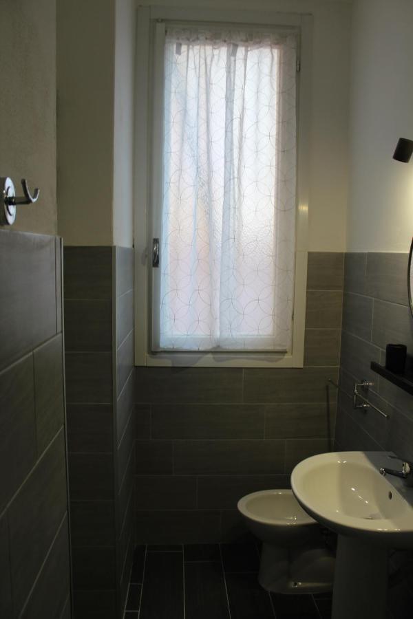 B&B Red House Garlate Luaran gambar