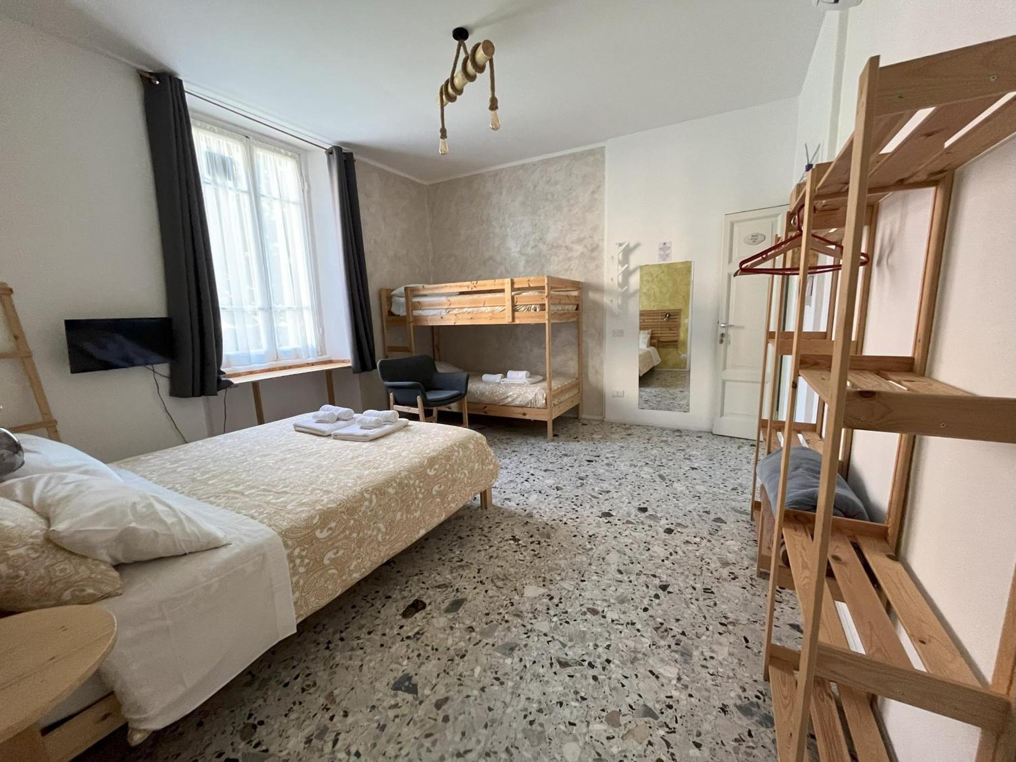 B&B Red House Garlate Luaran gambar