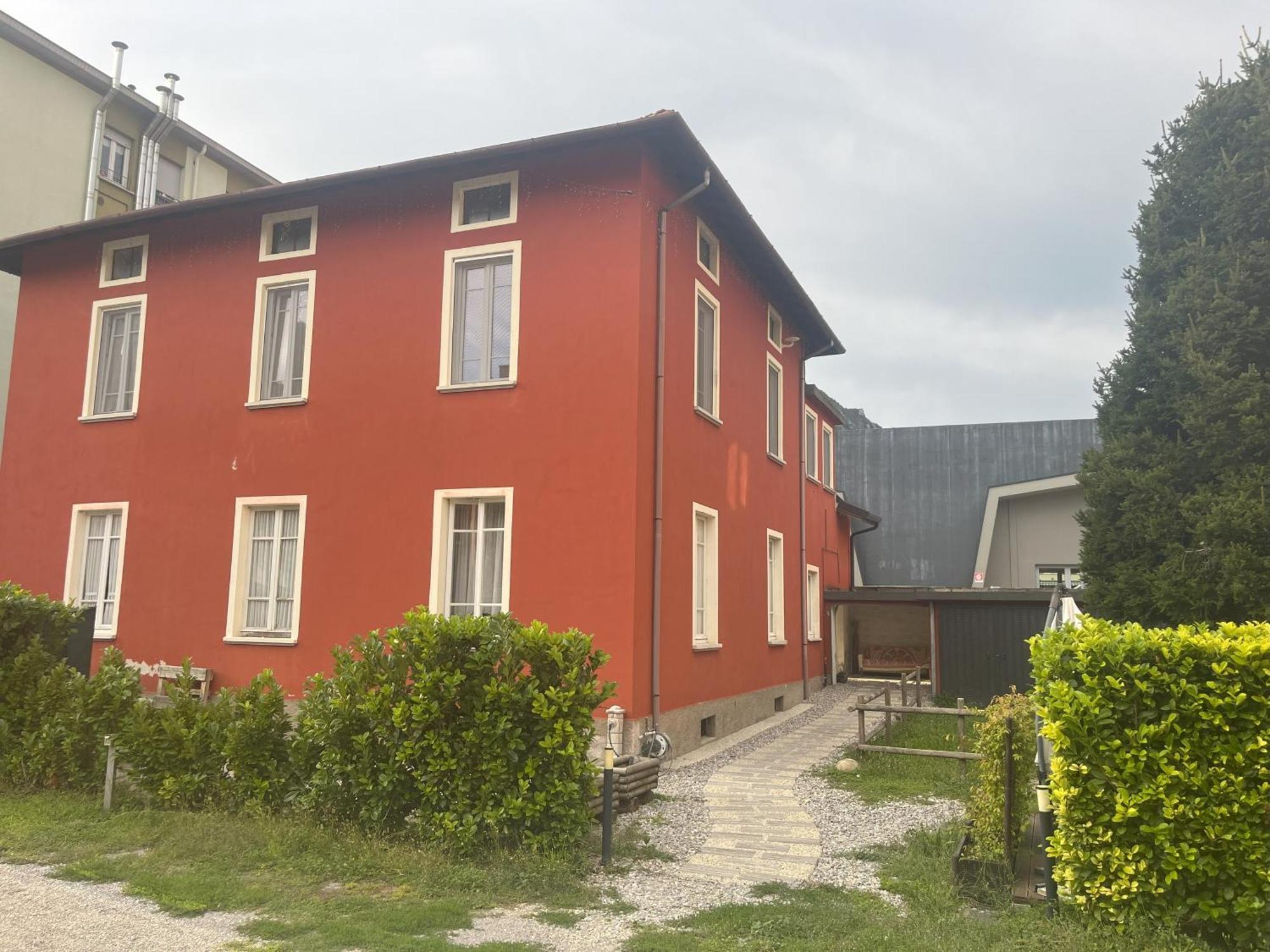 B&B Red House Garlate Luaran gambar